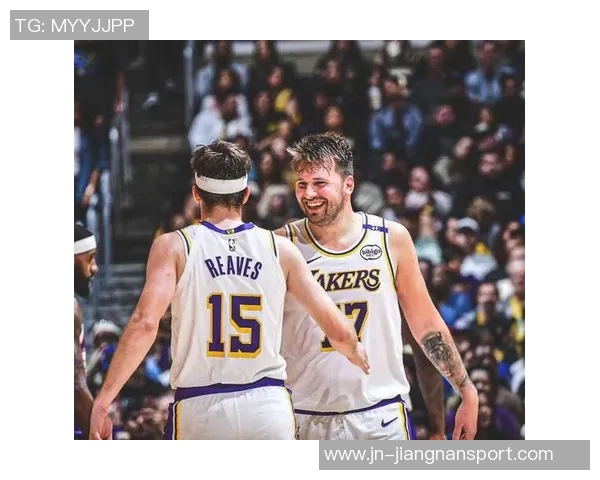 东契奇坦言球队分享球意图强烈但失误频繁影响进攻效率