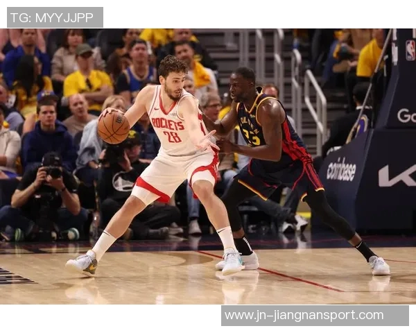 克林根表现平平仅得2分却抢下9篮板球队需更多贡献